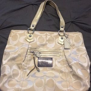 Coach Poppy Tote!